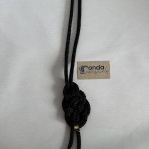 Collana nera e oro