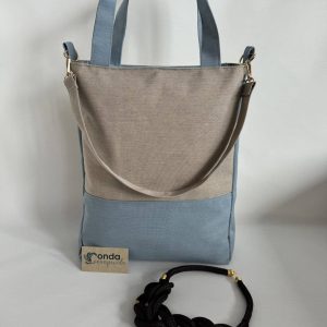 Borsa e collana nero azzurro beige